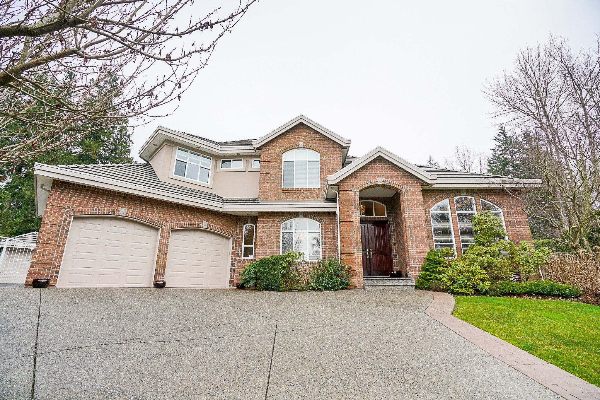 I have sold a property at 13711 22B AVE in Surrey
